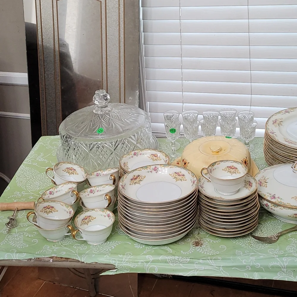 Noritake China - Gloria Pattern - Picture 4 of 4